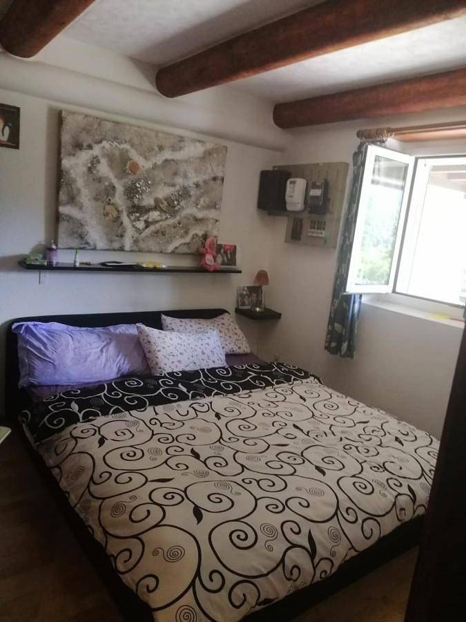 Location de vacances pour 2 personnes, avec vue ainsi que terrasse et jardin à Sonogno - 4