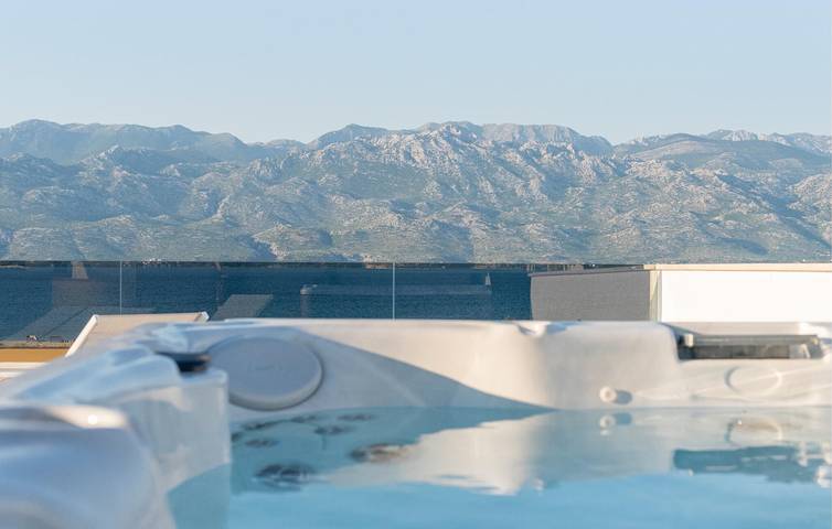 Ferienhaus für 10 Personen, mit Terrasse und Garten sowie Pool in Razanac - 2