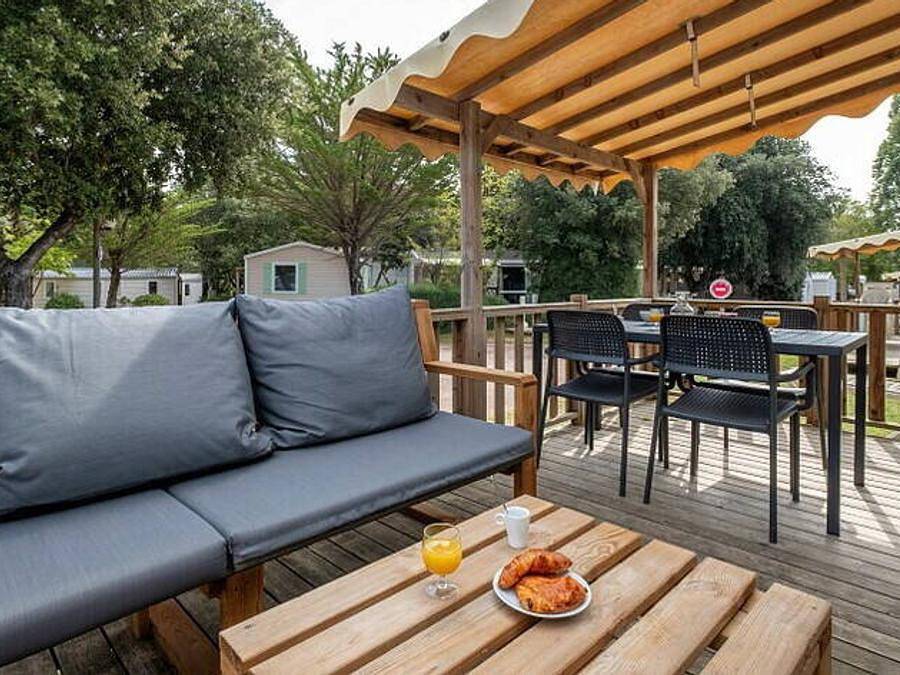 Camping Lou Pignada  - Mobilheim 6 personen - Mobilheim | Comfort | 2 Zi. | 4/6 Pers. | Terrasse Lounge | Klima | Tv in Messanges, Côte d’Argent