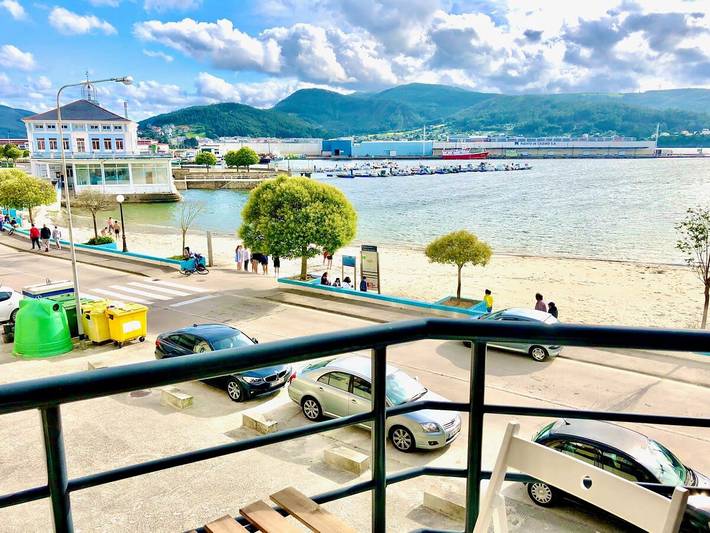 Apartamento para 6 personas, con Vistas al mar y Jardín en Viveiro