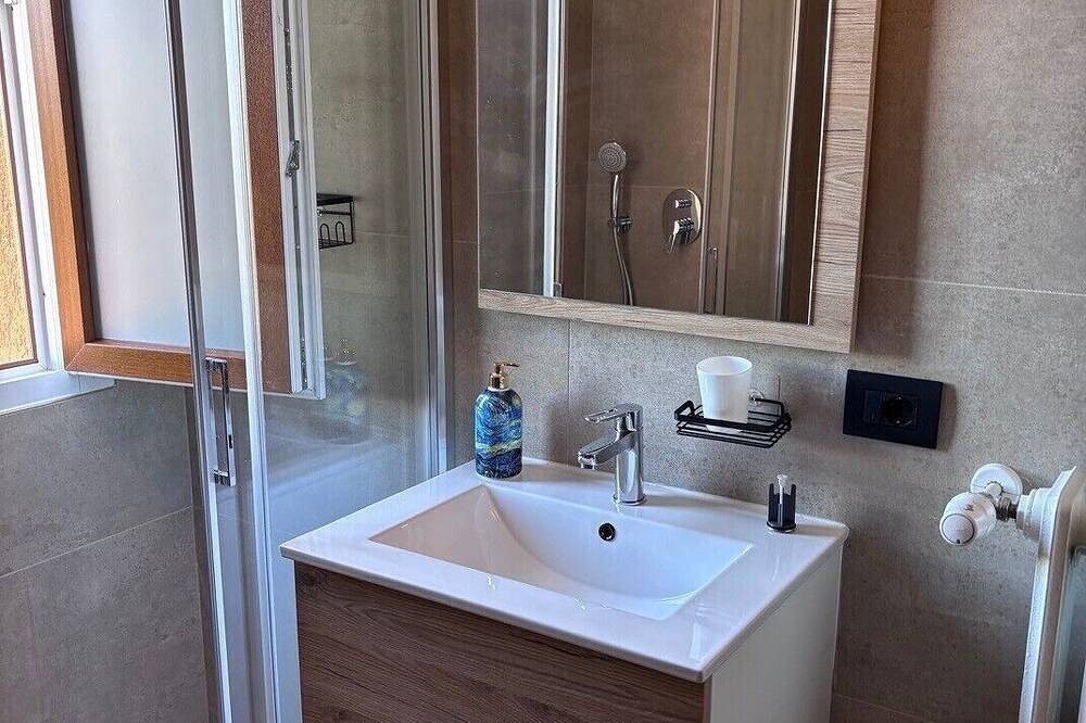 Ganze Wohnung, Diana Lesa Apartment in Lesa, Lago Maggiore (Piemont)