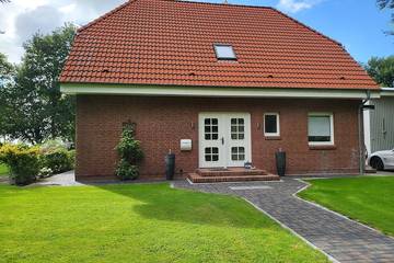 Ferienwohnung für 5 Personen, mit Terrasse und Garten in Barlt