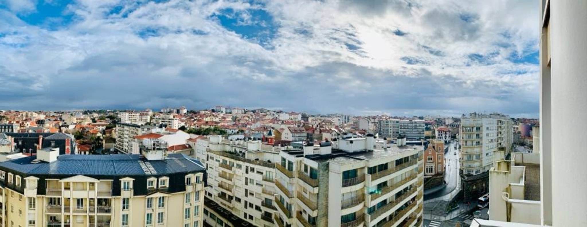 Geheel appartement, Beau studio rénové, balcon, accès plage, piscine. in Biarritz, Bayonne regio