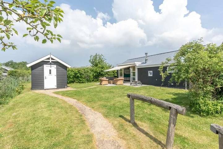 Ferienhaus für 5 Personen, mit Pool und Terrasse, mit Haustier in Westenschouwen