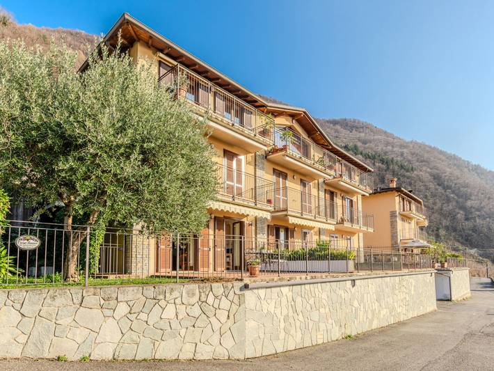 Ferienwohnung für 2 Personen, mit Balkon und Seeblick in der Lombardei - 2