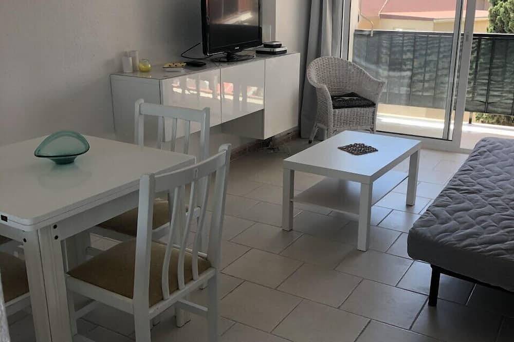 Entire apartment, Cozy apartment in Torremolinos beach in Torremolinos Centre, Torremolinos