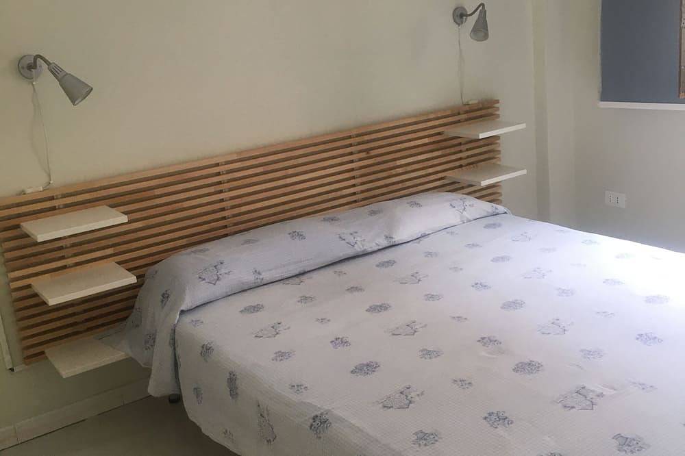 Apartamento entero, 3-bedroom apartment in wonderful Casamicciola Terme with Ac, Wifi in Casamicciola Terme, Ischia