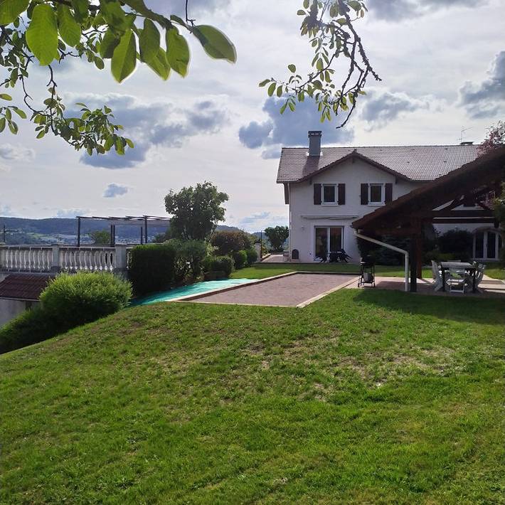 Gîte pour 14 personnes, avec jardin et terrasse - 1