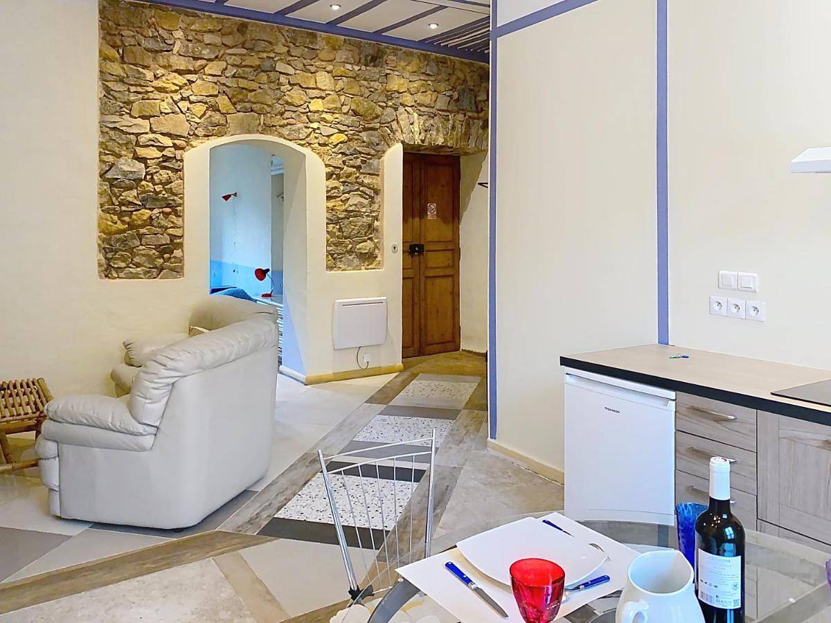Appartement entier, Résidence Verdi - Appartements meublés en centre ville in Bédarieux, Région de Béziers