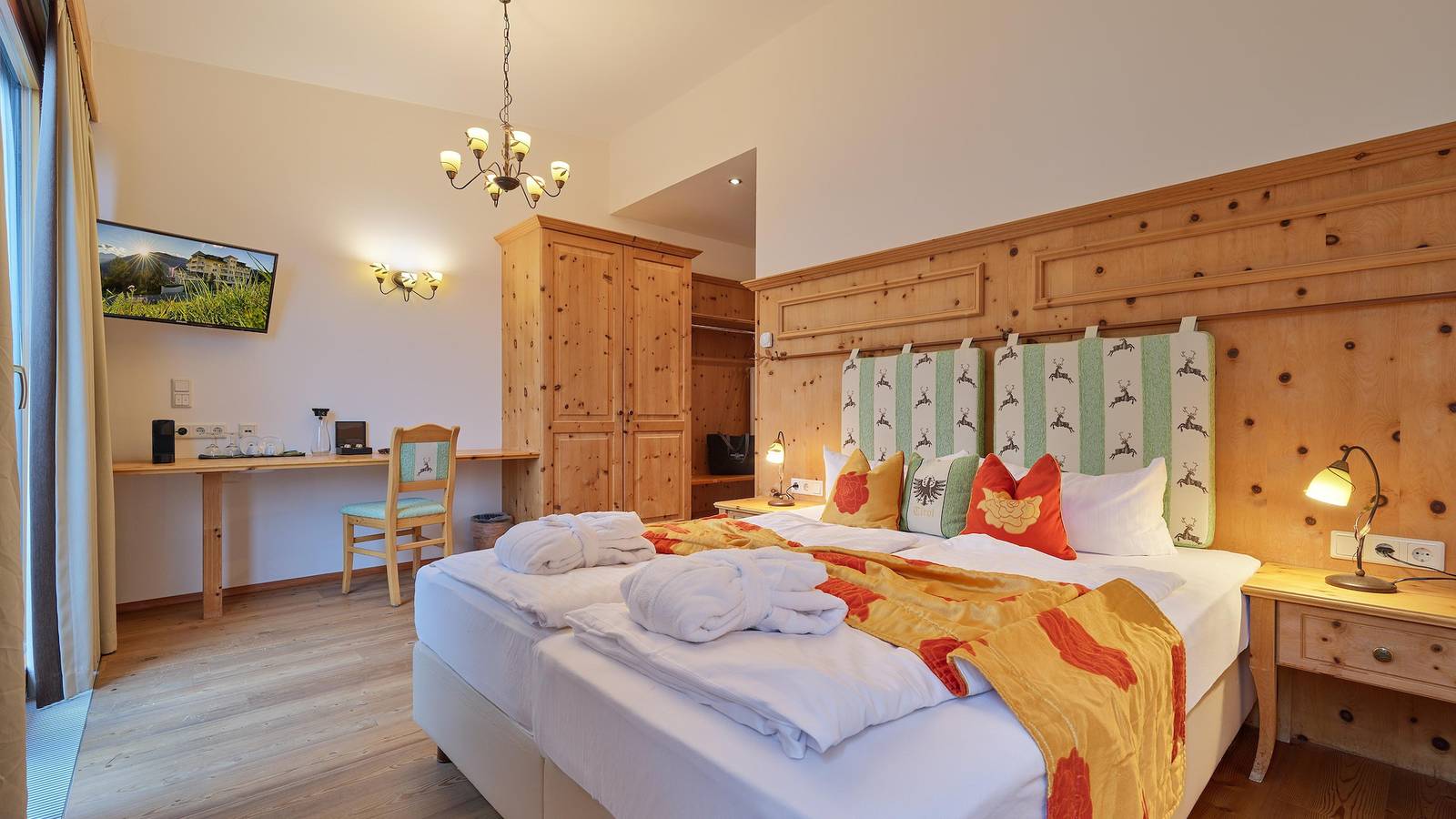 Alpines Apartment mit 91 m² für Familie & Freunde in Jerzens, Bezirk Imst