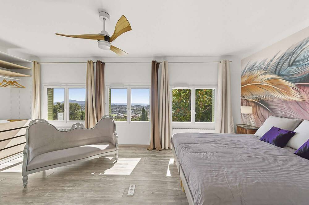 Villa Provençale Faron Sea View in Toulon, Toulon region