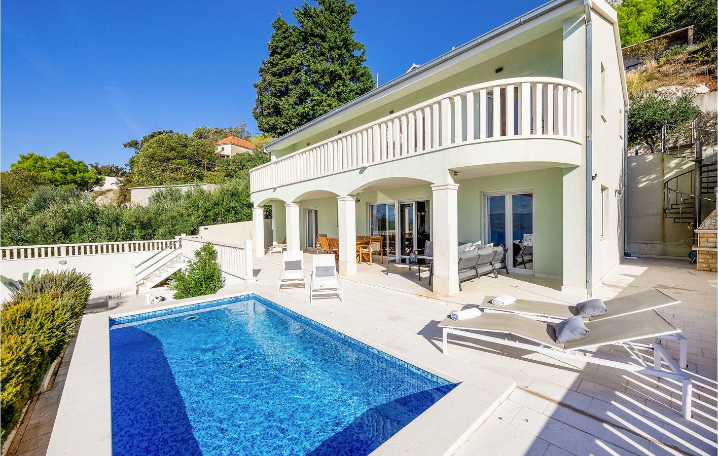 Casa vacanza a Omiš-Riviera a partire da 307€ a notte