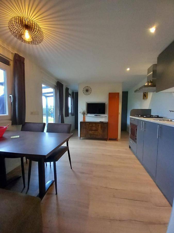 Ferienwohnung für 2 Personen, mit Terrasse und Garten in Kessel (Peel en Maas)