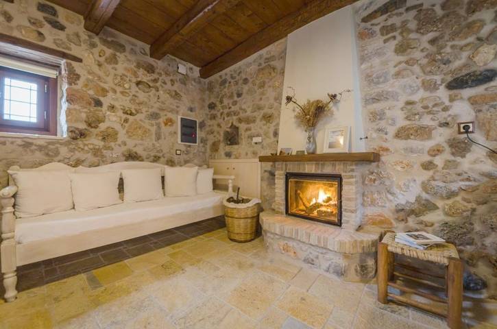 Gîte pour 2 personnes, avec Terrasse et Jardin dans Leonidion - 4
