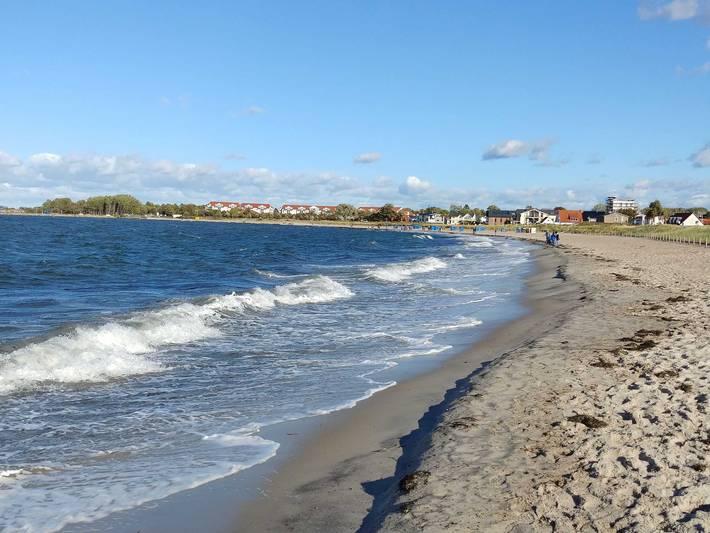Ferienwohnung für 5 Personen, mit Balkon und Ausblick in Glowe - 2