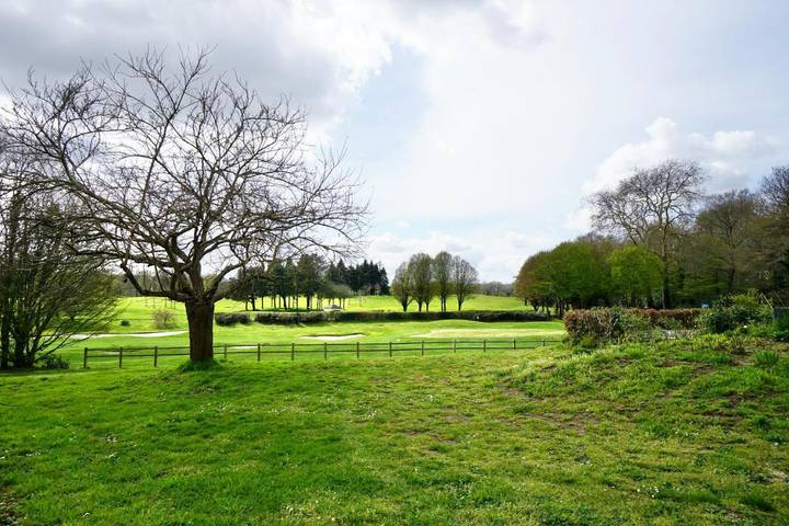Gîte pour 6 personnes, avec jardin ainsi que terrasse et piscine à Quéven - 4