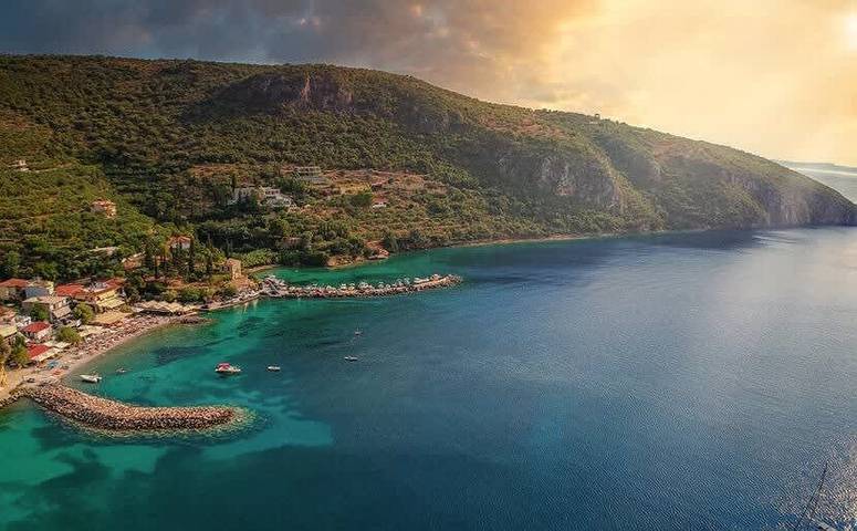 Kitries Summer Getaway - Eden Sandy Suite in Messenia region