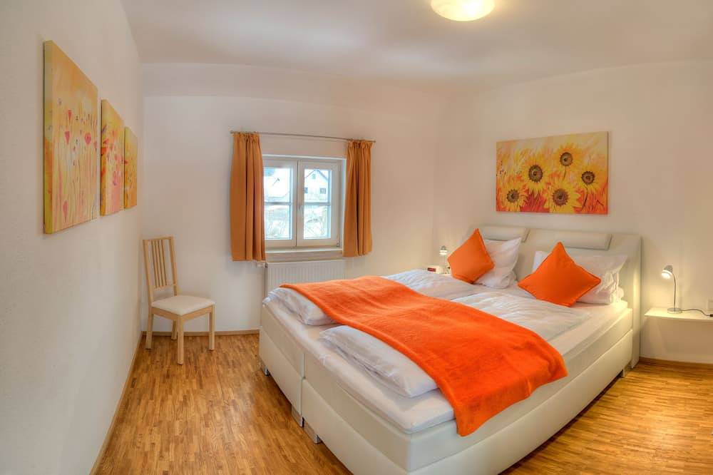 Ganze Wohnung, Am Allgäu-Radweg, ruhiges Apartment, mit Fahrradgarage in Bayerisch Schwaben