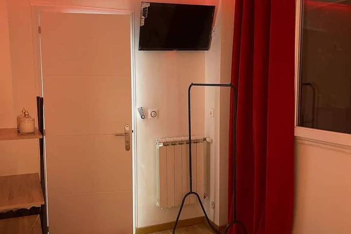 Ganze Wohnung, Cosy apartment with views over Paris in Le Kremlin-Bicêtre, Val-de-Marne