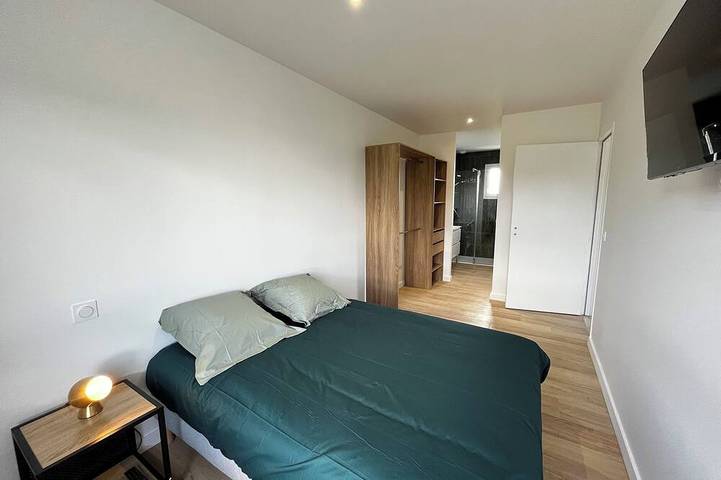 Location de vacances pour 10 personnes, avec terrasse et jardin à Saubion - 3