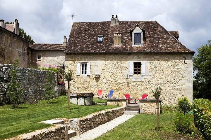 Gîte pour 6 personnes, avec jardin ainsi que terrasse et piscine - 1