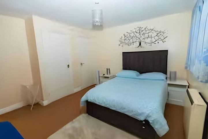 Ganze Wohnung, Cozy 1Br Ground Floor Maisonette in Town Centre in Milton Keynes, Südostengland