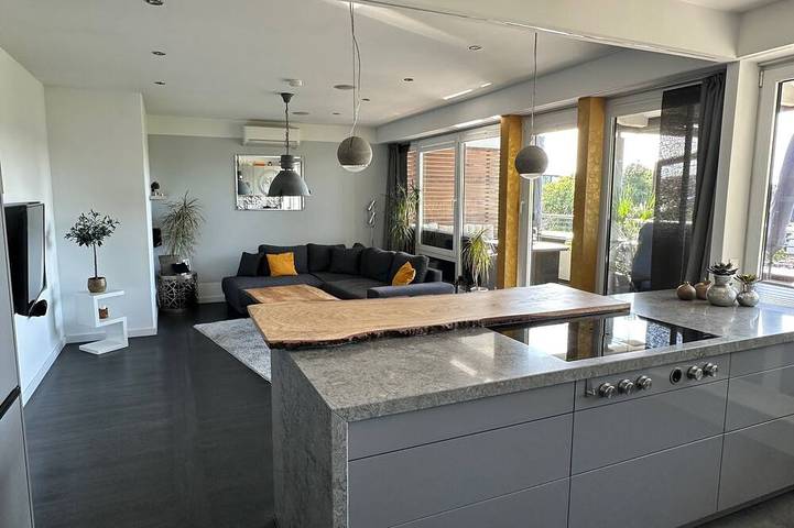 Ferienwohnung für 5 Personen, mit Balkon und Whirlpool in Langenhagen