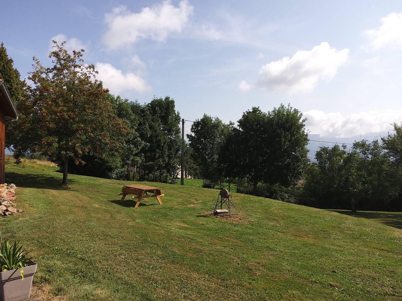 Chambres d’hôtes La Belle Étape - 2 Chambres 2 à 4 personnes in La Chapelle-Agnon, Parc Naturel Régional Livradois-Forez