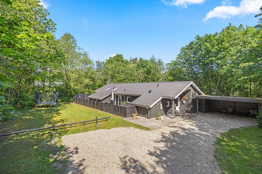 Ferienhaus für 8 Personen mit Whirlpool & Sauna in Jegum Ferieland  in Jegum, Jegum Ferieland