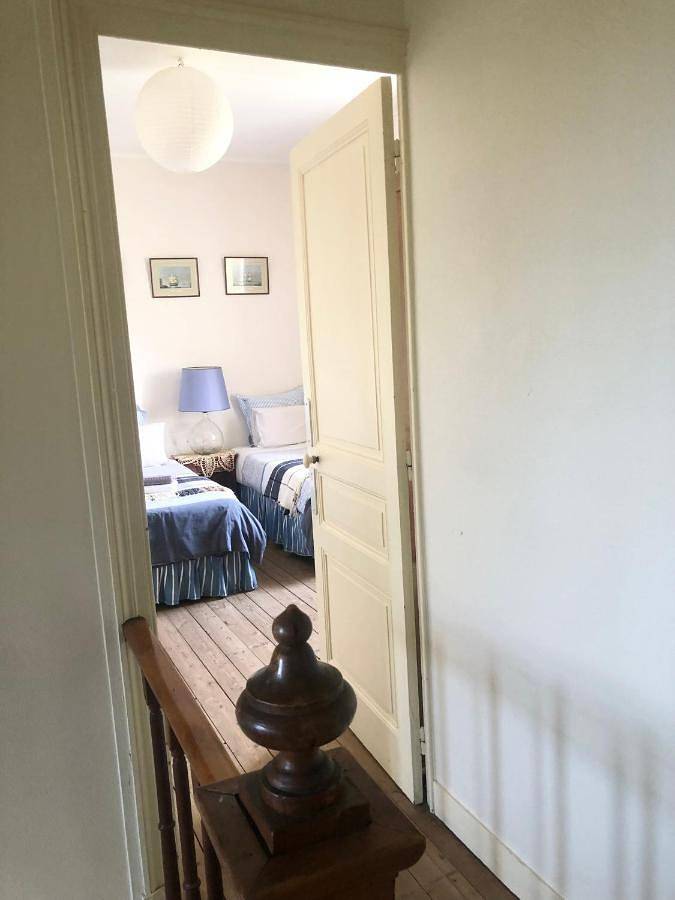 Location de vacances pour 2 personnes, avec jardin et vue à Carolles - 2