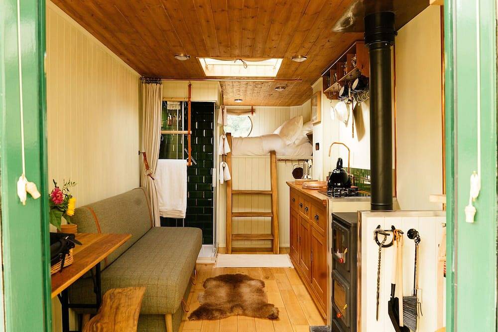 Unique glamping getaway in Morpeth, Northumberland