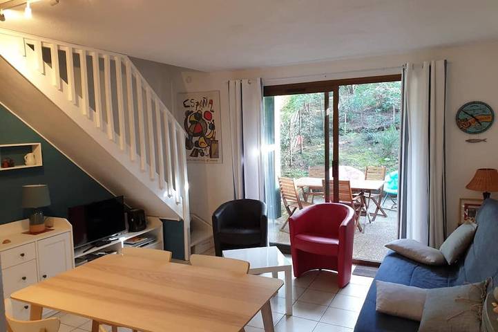 Gîte pour 6 personnes, avec piscine