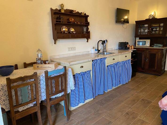 Gîte pour 3 personnes, avec piscine et vue ainsi que jardin et terrasse à Pinhão - 3