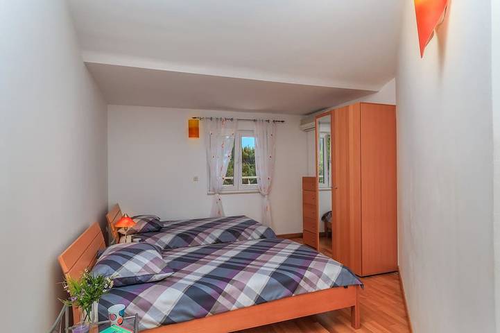 Appartement entier, Luxury Penthouse with sea views and fabulous terrace in Trogir, Čiovo