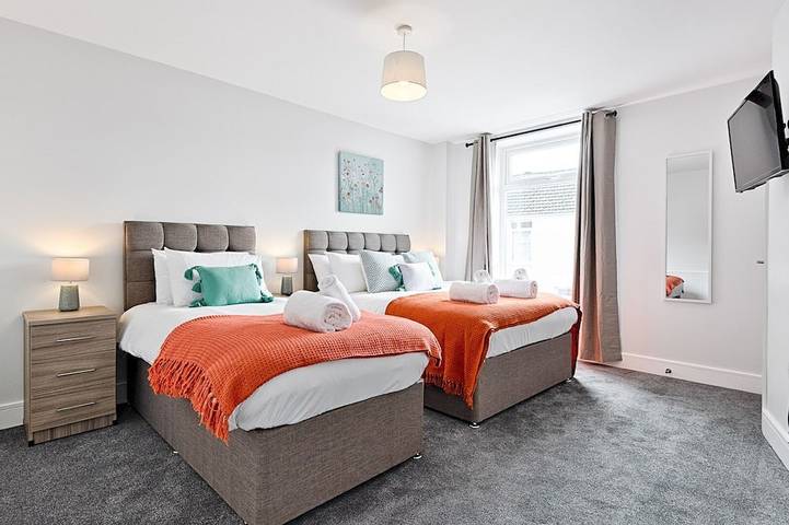 Luxury Bright Spacious Family Home - Near Beaches - Pass the Keys in Swansea, Swansea und Umgebung