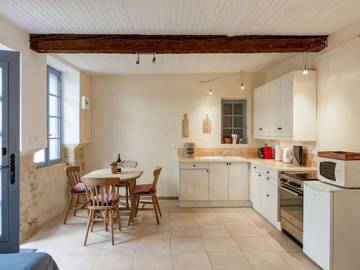 Gîte pour 6 personnes, avec terrasse, animaux acceptés à Bize-Minervois