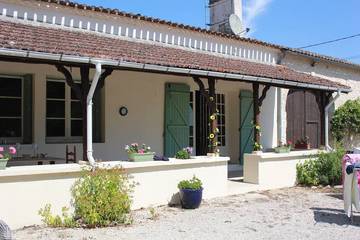 Agriturismo pour 12 personnes, avec terrasse et jardin à Saint-Jean-de-Duras