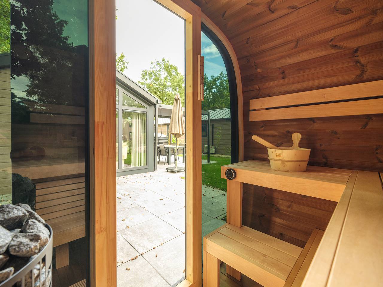 Veluwepark de Bosgraaf — Doornenburg Lodge Comfort mit Hot Tub und Sauna | 6 Schlafplätze in Veluwe