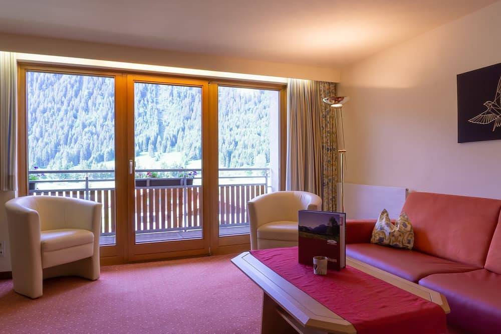 Ganze Wohnung, Nr. 13 Feuerlilie - Haus fern in Grän, Allgäuer Alpen (Österreich)