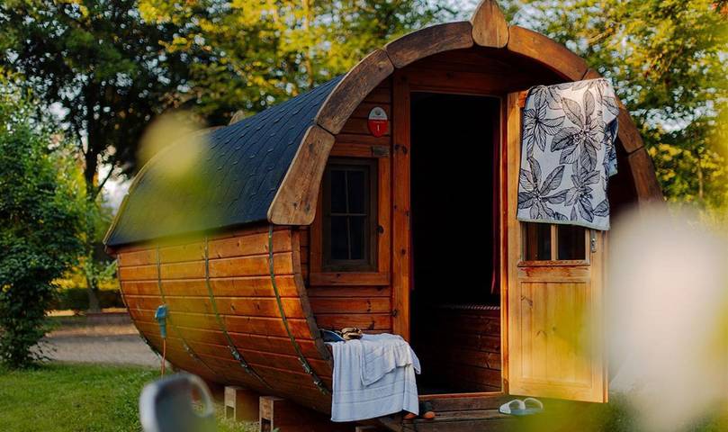 Camping für 2 Personen, mit Terrasse und Garten sowie Pool in Baden-Württemberg - 4