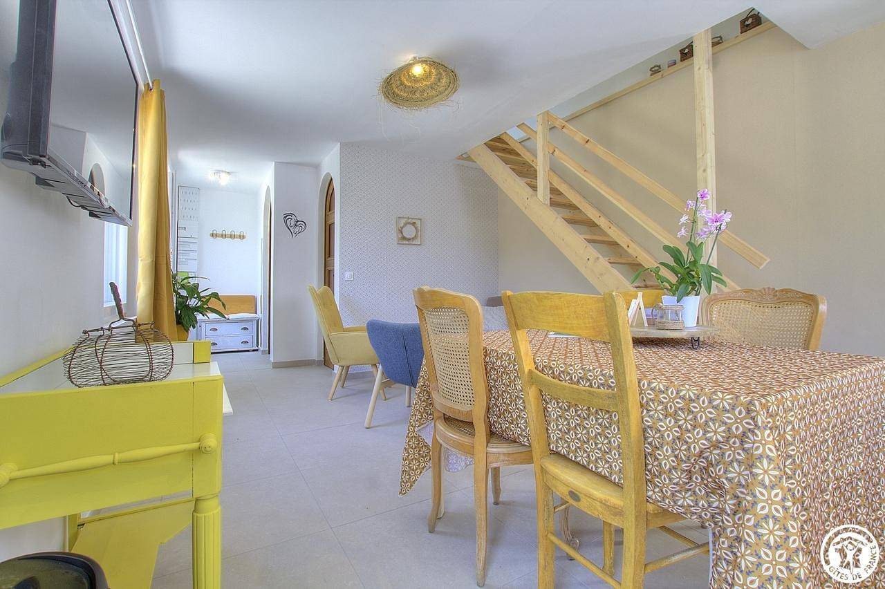 Gîtes du Lac - La Charmette in Magnieu, Belley