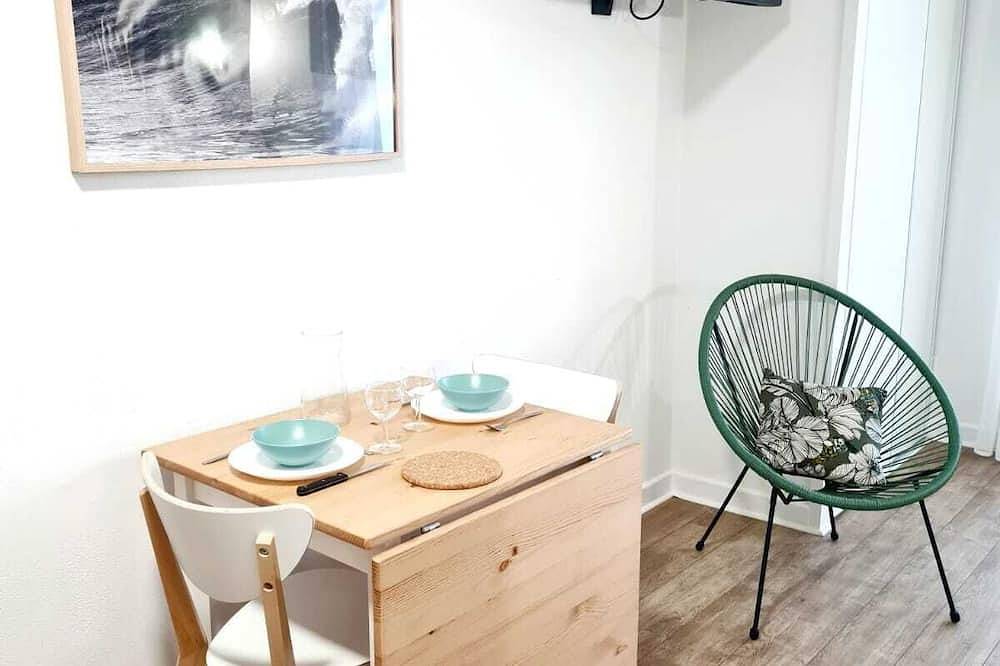 Appartement entier, Agréable studio dans copropriété avec piscine in Bidart, Région de Bayonne