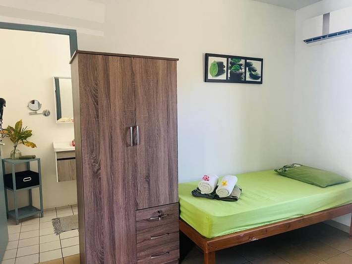 Gîte pour 4 personnes, avec terrasse ainsi que vue et jardin dans Bora Bora - 2