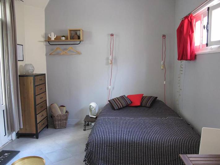 Gîte pour 2 personnes, avec jardin et terrasse à Bagnolet