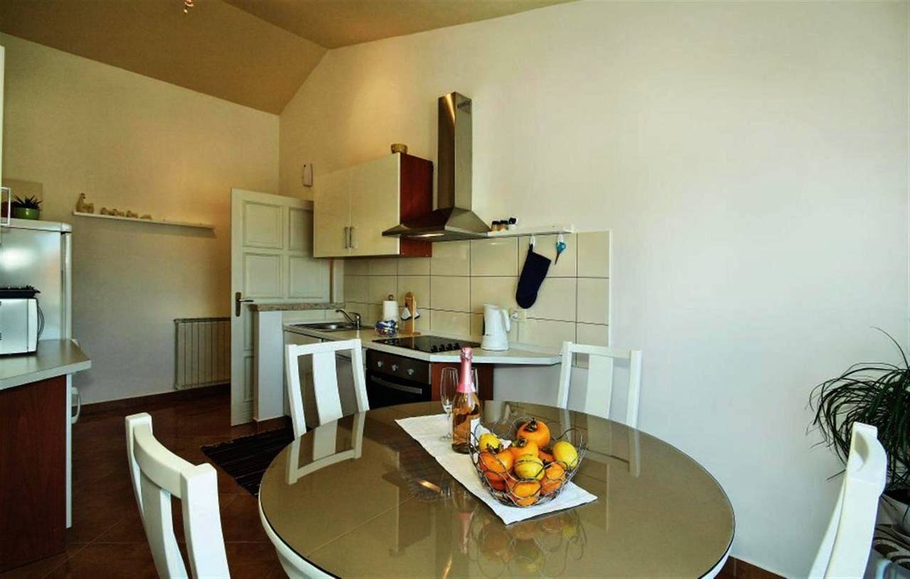 Ganze Wohnung, Apartment with Balcony in Umag, Umag und Umgebung