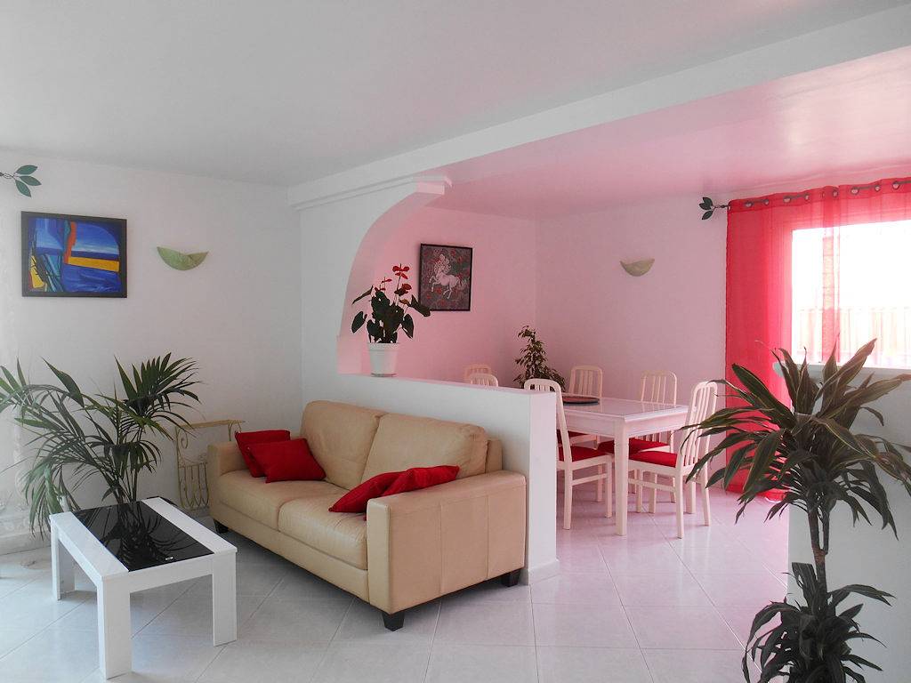 Appartement entier, Bel F4 clim à 200 m des plages spacieux au calme jardin terrasse in Mèze, Côte d'Améthyste