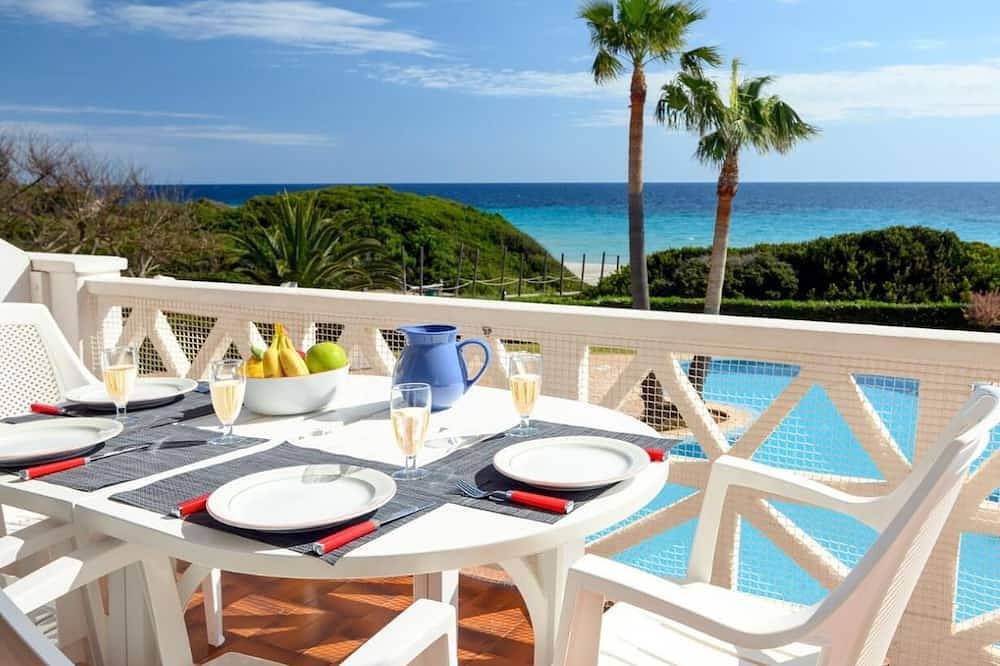 Entire apartment, Apartment 5 In front of the sea in Santo Tomas, Es Migjorn Gran