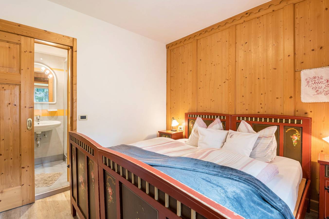 Entire apartment, Apartment 'Ciasa Majonade Pozza Di Fassa Tipo2' with Mountain View, Shared Garden and Wi-Fi in Pozza di Fassa, San Giovanni di Fassa