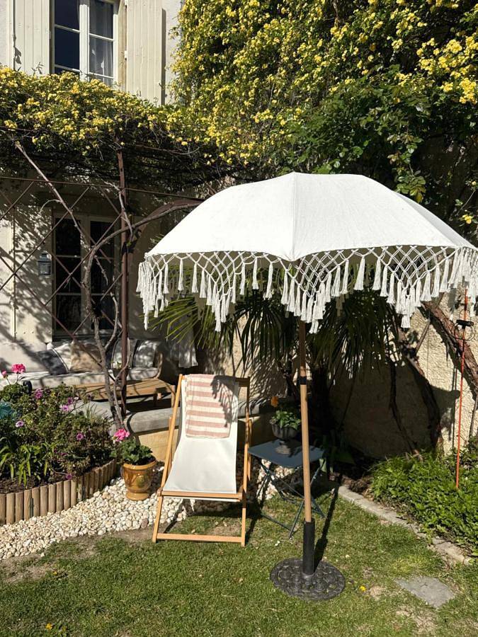 Location de vacances pour 2 personnes, avec piscine ainsi que jardin et vue à Verzeille - 3