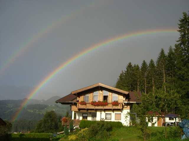 Ferienwohnung für 2 Personen, mit Balkon und Terrasse sowie Garten und Ausblick in Reith im Alpbachtal